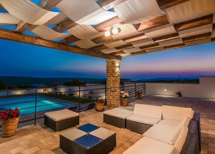 ヴィラ Luka ザダル